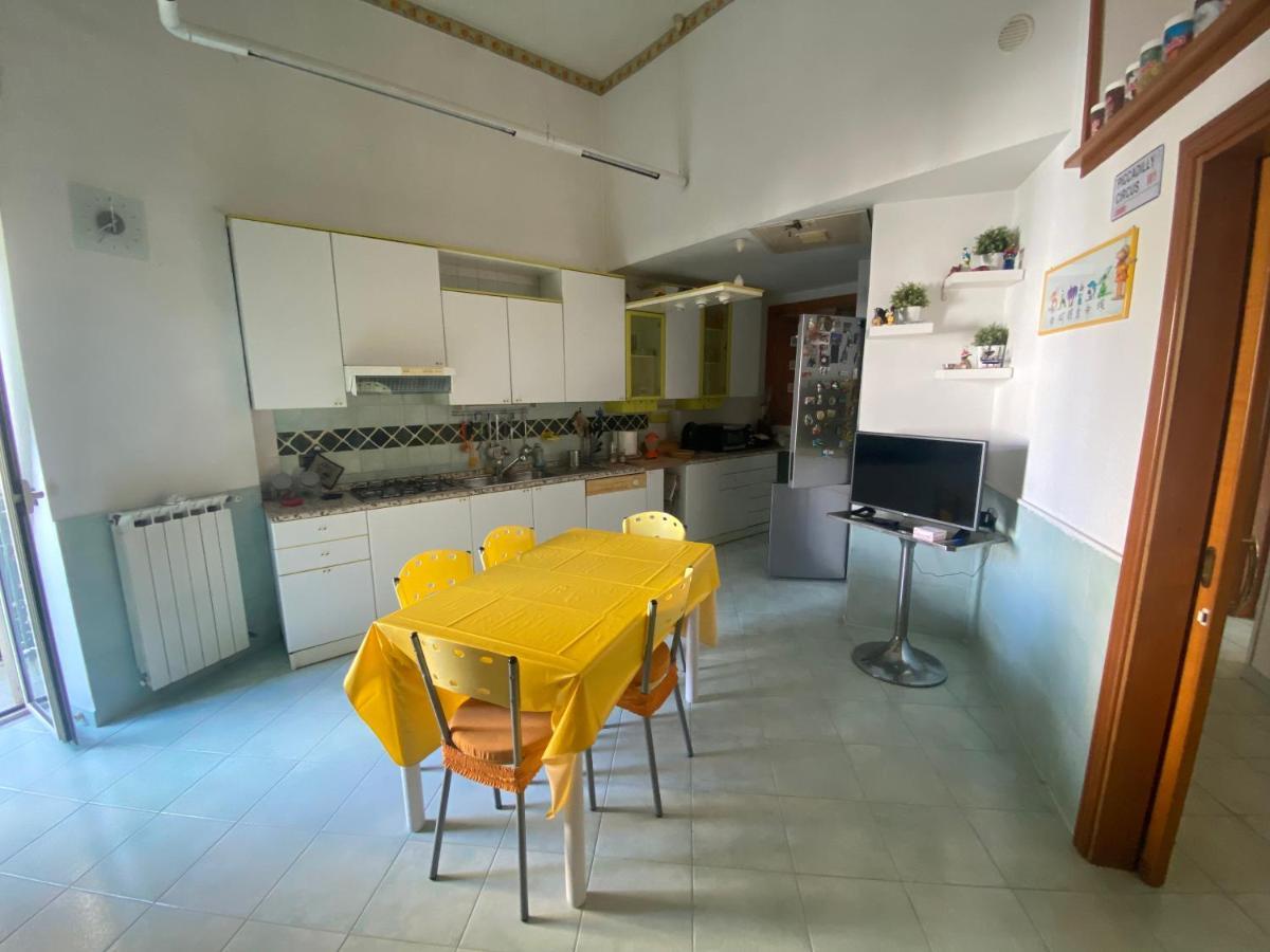 Messineo'S Home Napoli Esterno foto